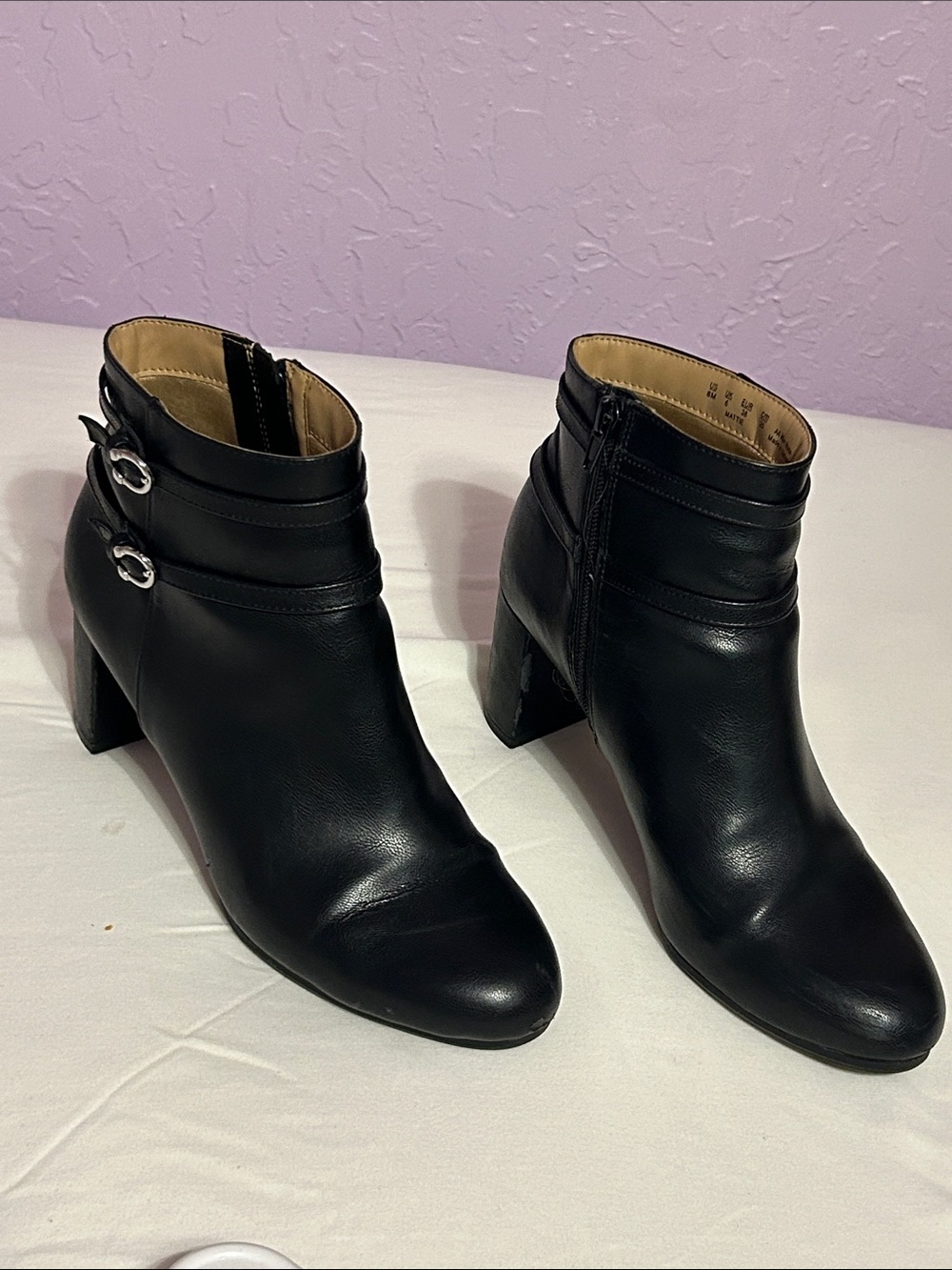 Black “Abella True Comfort” Women's Leather Ankle Boots w/ Buckle Detail Size 8